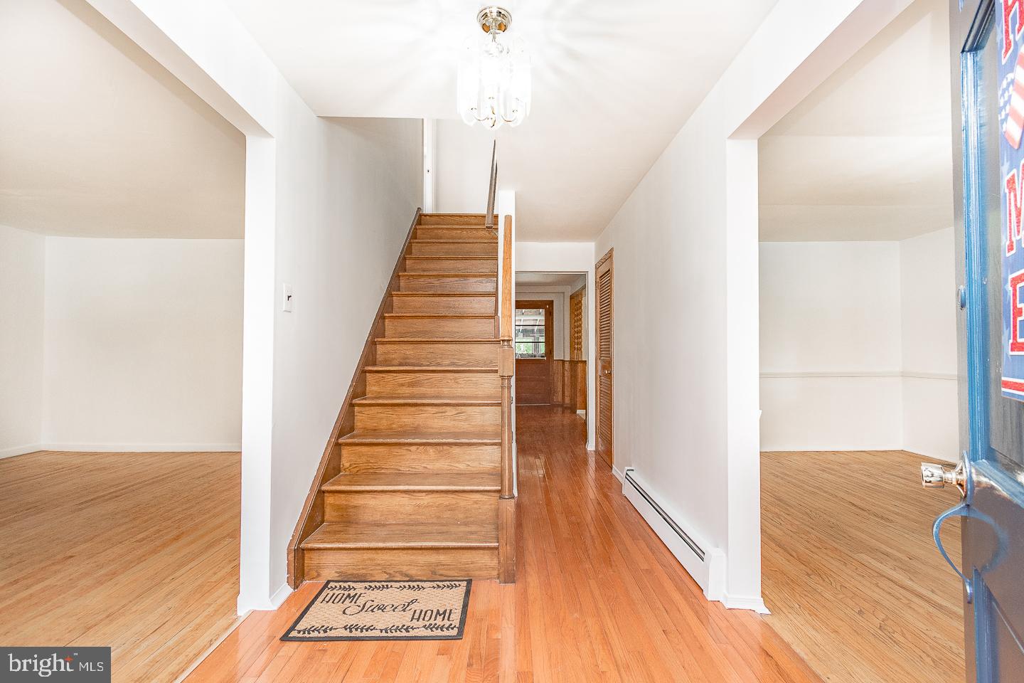 1901 Byberry Road Bensalem, PA 19020 - Photo 8 of 56 Foyer