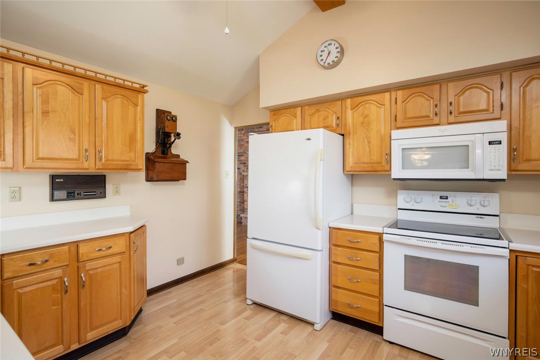 629 Lake Road Porter, NY 14174 - Photo 11 of 35 Additional Kitchen photo