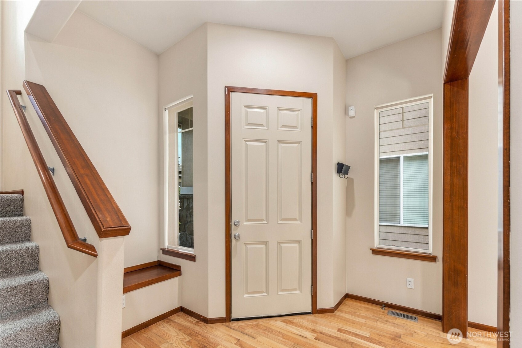 5921 Southeast 2nd Court Renton, WA 98059 - Photo 4 of 35 Gallery Image 4