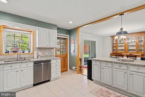 $585,000 | 1505 Redwood Lane, Wyncote, PA 19095