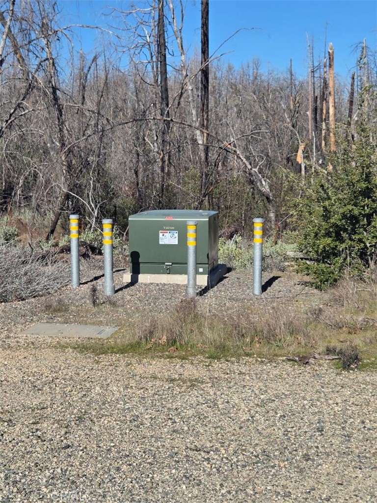 374 Jatko Road Berry Creek, CA 95916 - Photo 4 of 27 a view of a outdoor space with trees