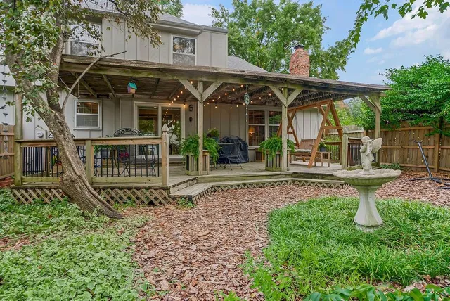 $450,000 | 9834 West 101st Terrace, Overland Park, KS 66212