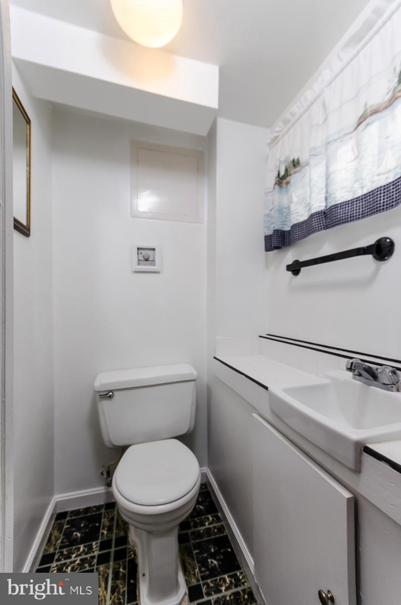 3109 Donna Road Baltimore, MD 21207 - Photo 27 of 29 Bath