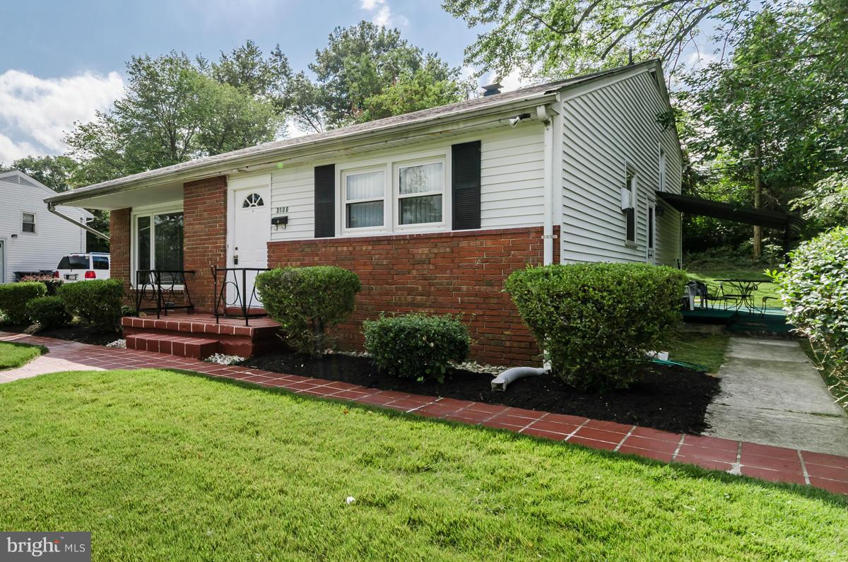 3109 Donna Road Baltimore, MD 21207 - Photo 4 of 29 Exterior (Front)