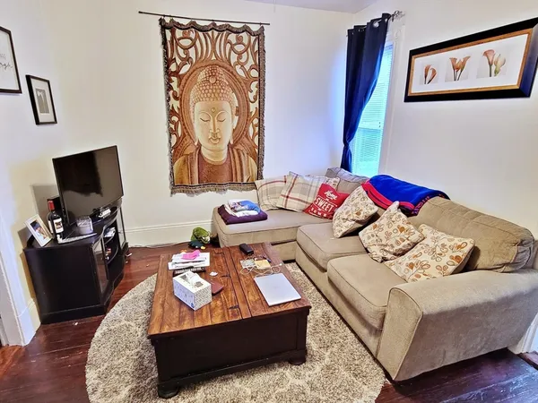 $2,000 | 14 Montfern Avenue, Unit 1L, Boston, MA 02135