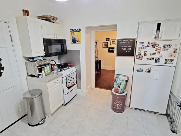 $2,000 | 14 Montfern Avenue, Unit 1L, Boston, MA 02135