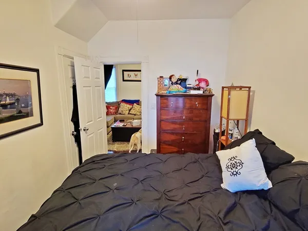 $2,000 | 14 Montfern Avenue, Unit 1L, Boston, MA 02135