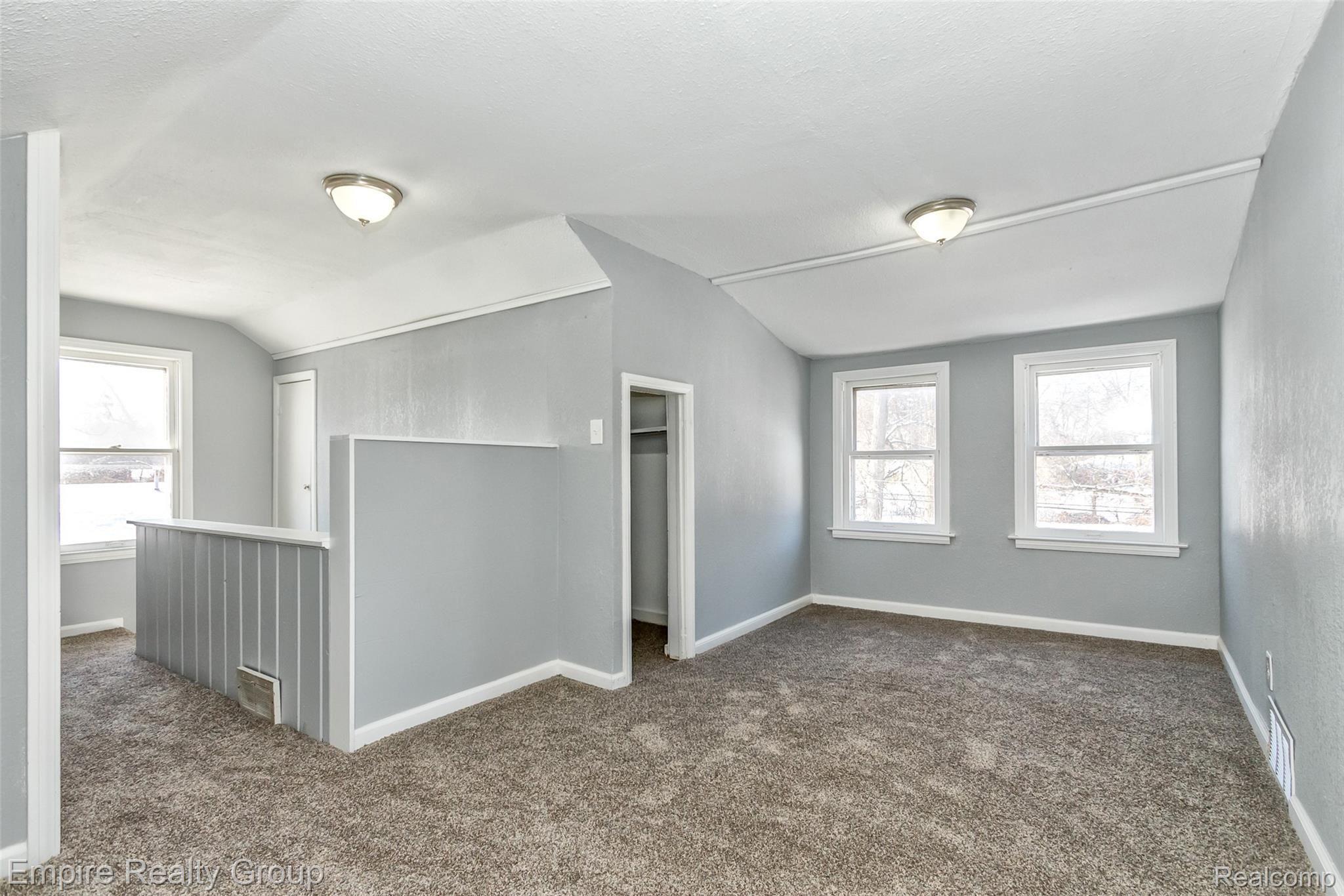 16331 Inkster Road Livonia, MI 48154 - Photo 25 of 40 25.jpg