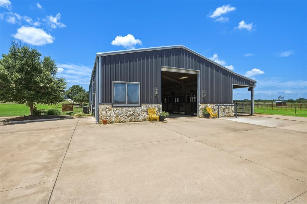 10531 Cole Road Pilot Point, TX 76258 - Photo 24 of 40