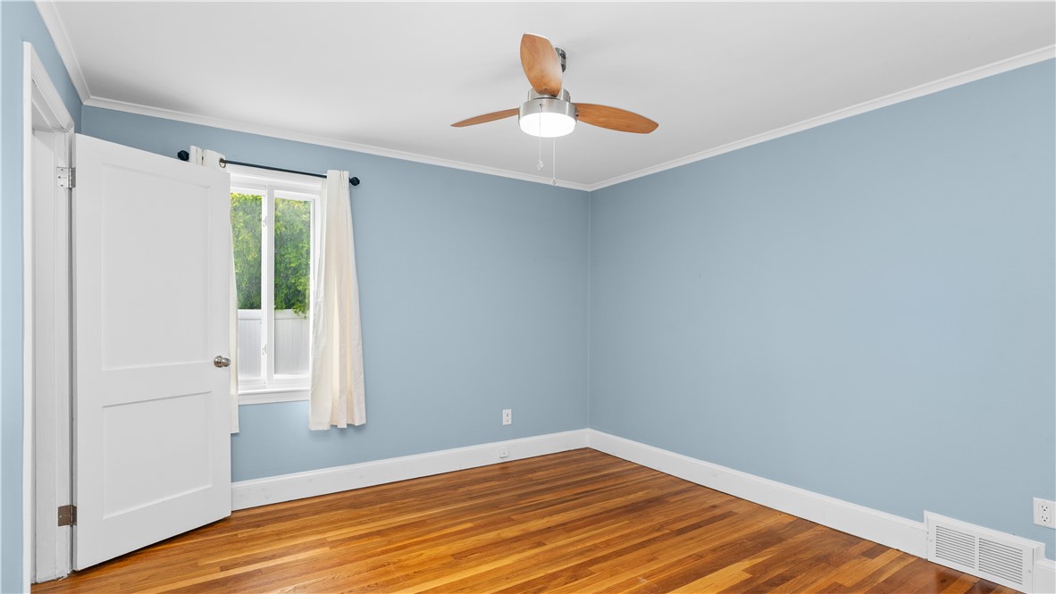 339 George Arden Avenue Warwick, RI 02886 - Photo 15 of 42