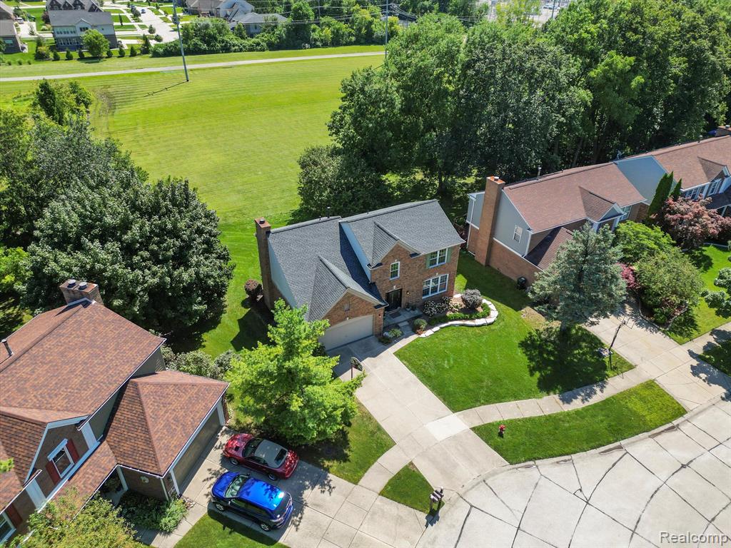 1139 Arms Court Rochester Hills, MI 48307 - Photo 5 of 39