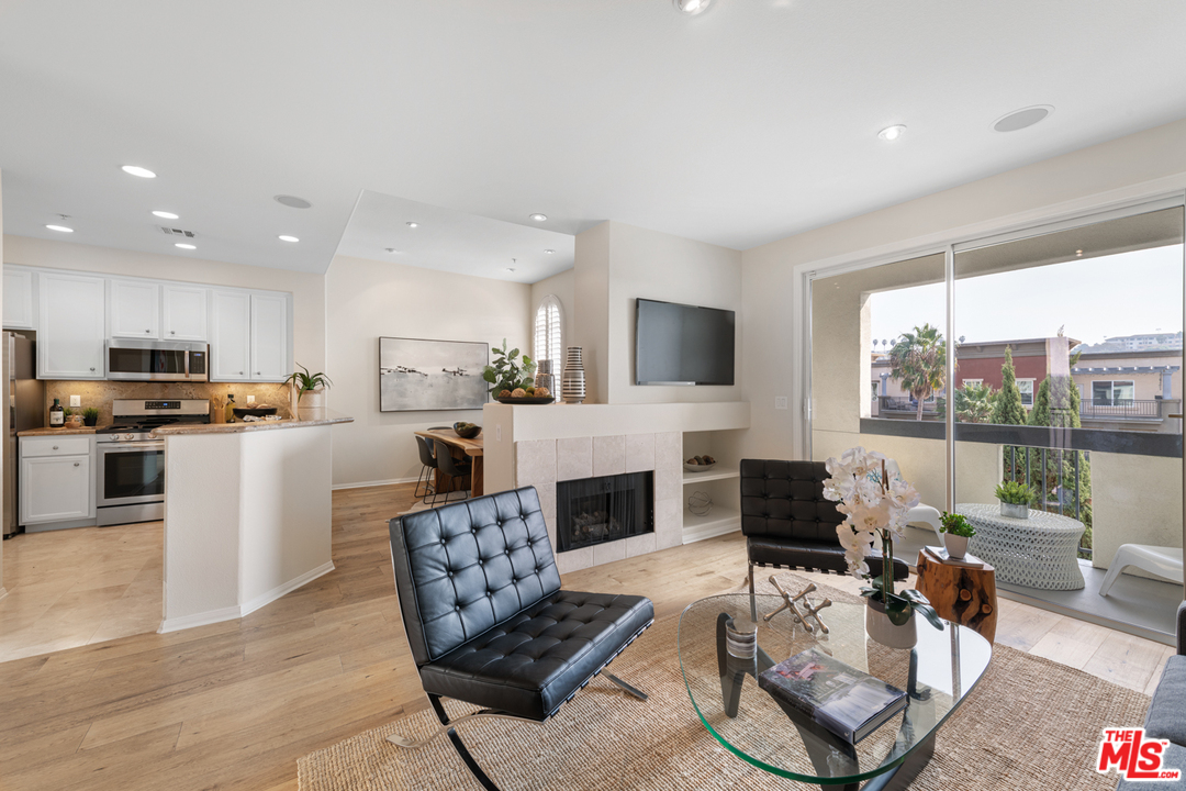 12963 West Runway Road, Unit 405 Playa Vista, CA 90094 - Photo 2 of 29