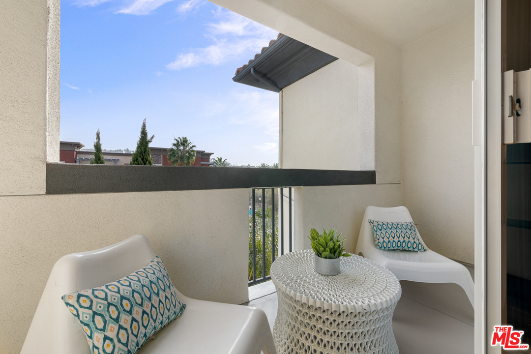 12963 West Runway Road, Unit 405 Playa Vista, CA 90094 - Photo 12 of 29