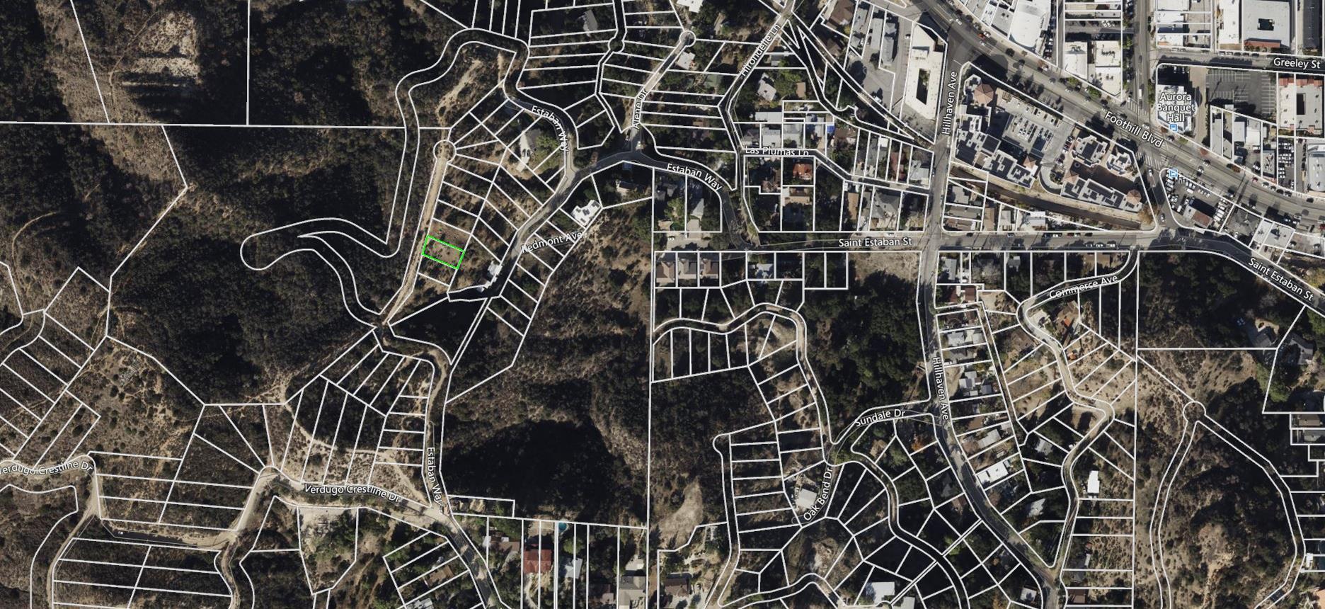 High Top Drive North Tujunga, CA 91042 - Photo 7 of 20 a close up of a shower