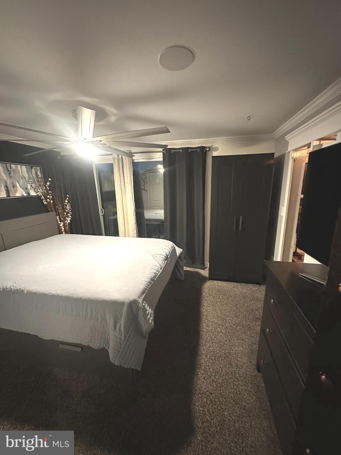 723 Newportville Road Croydon, PA 19021 - Photo 11 of 23 a bed room with a balcony