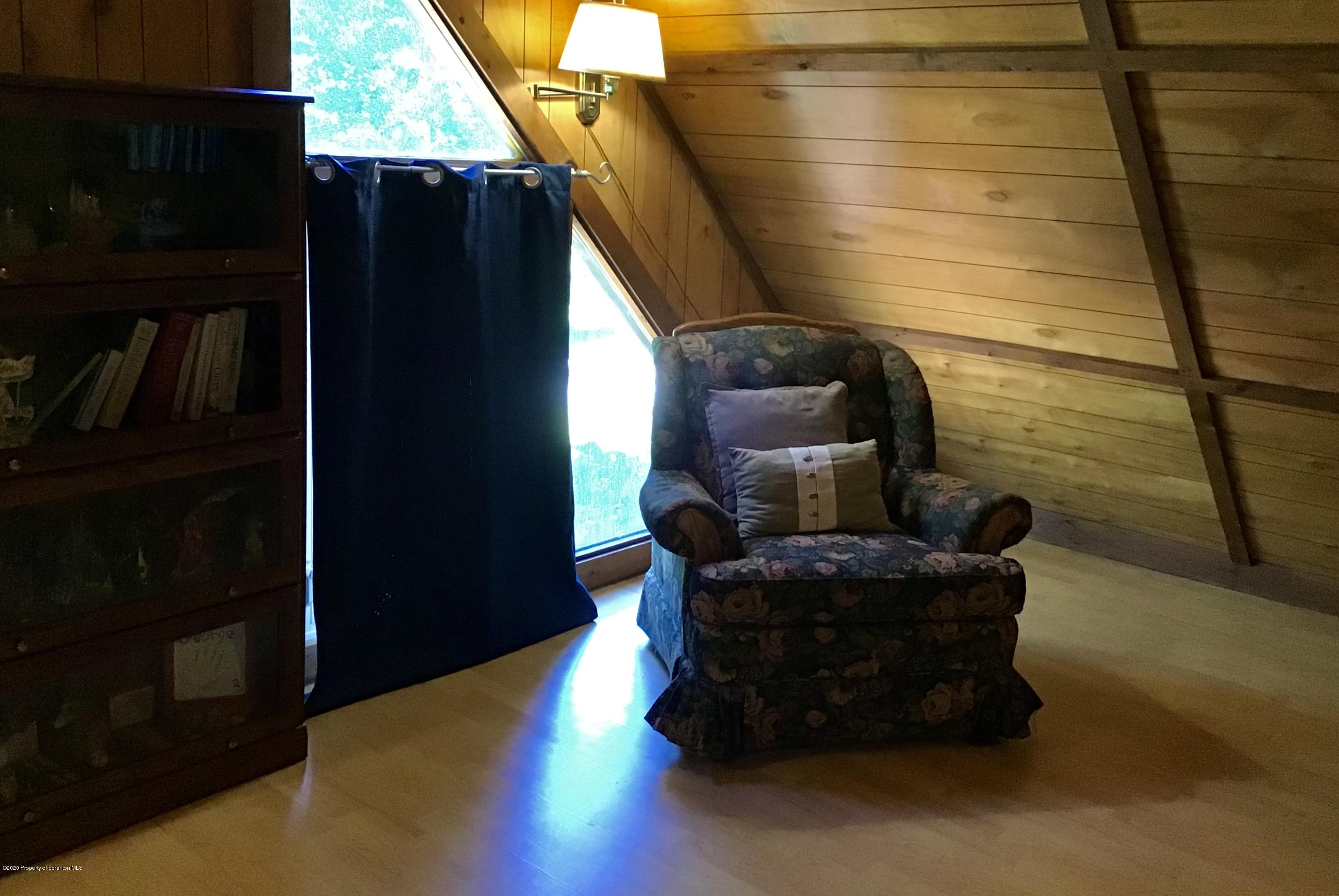 199 Eskra Road Lake Ariel, PA 18436 - Photo 11 of 36 a living room with furniture