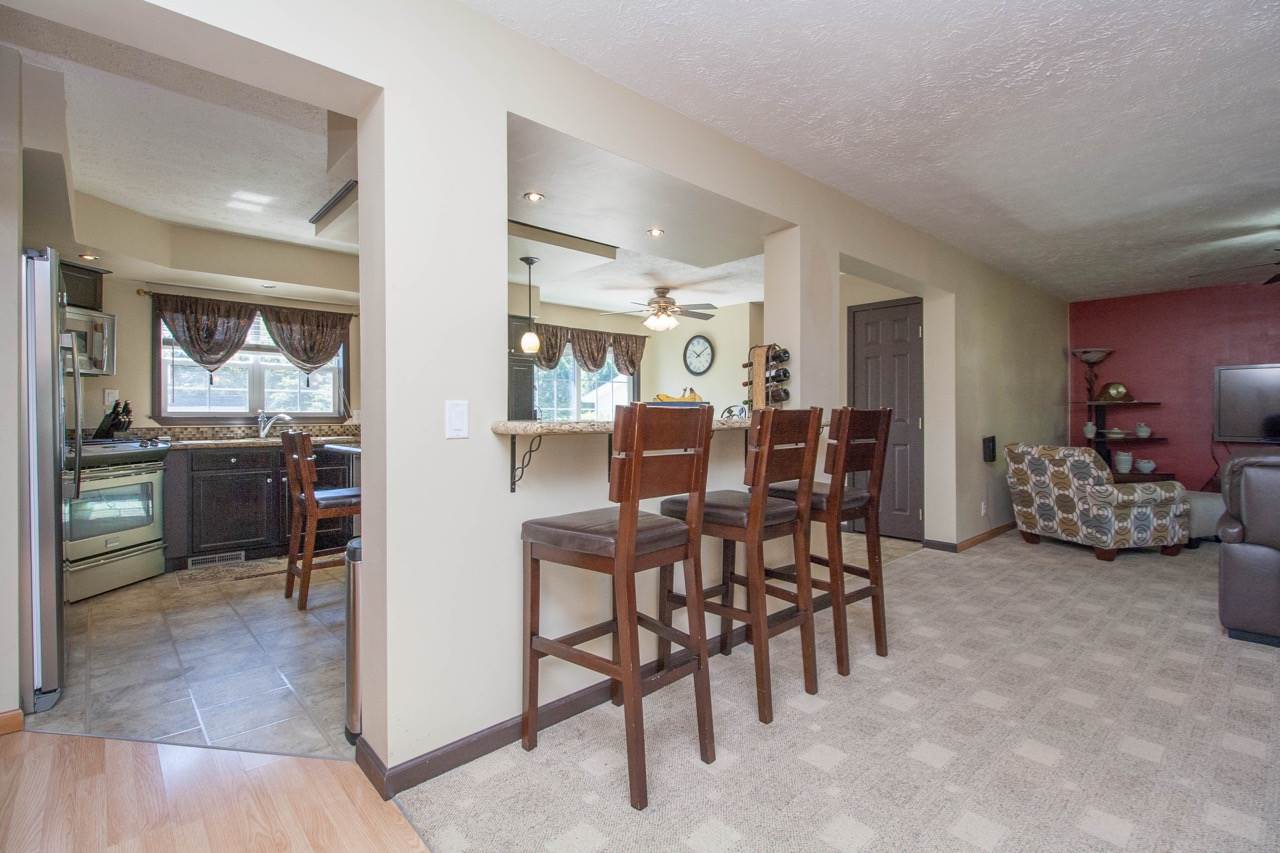 5100 South Acre Road Mapleton, IL 61547 - Photo 6 of 36