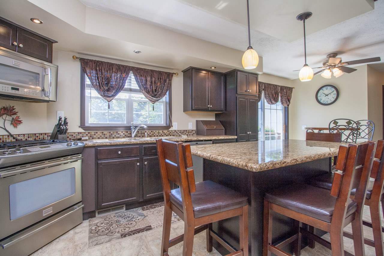 5100 South Acre Road Mapleton, IL 61547 - Photo 7 of 36