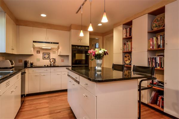 111 Meadowbrook Road Longmeadow, MA 01106 - Photo 6 of 30 Gallery Image 6