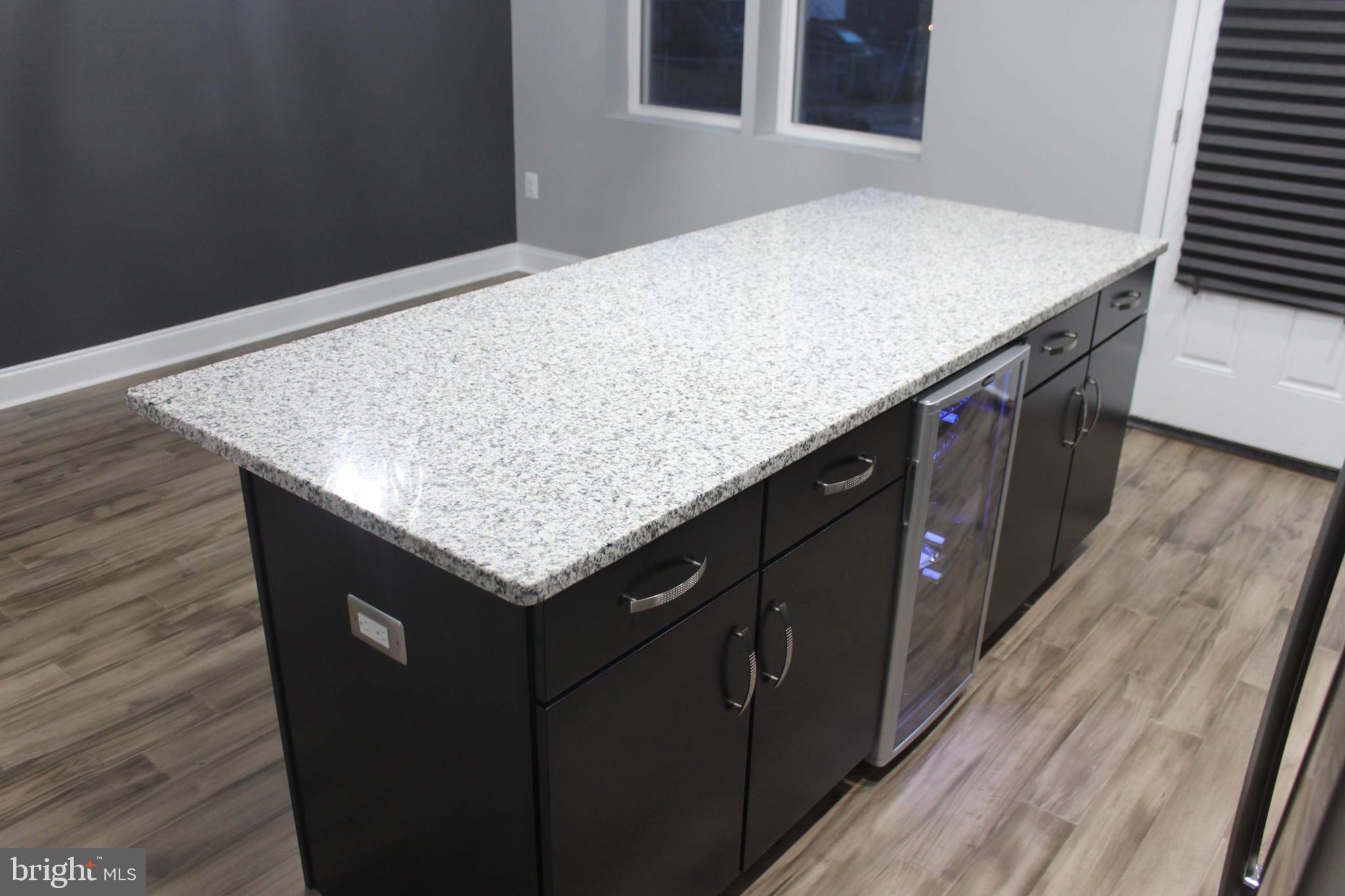 915 Kevin Road Baltimore, MD 21229 - Photo 25 of 26 Kitchen