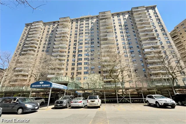 $559,999 | 35 Seacoast Terrace, Unit 16D | Brighton Beach