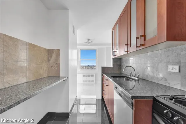 $559,999 | 35 Seacoast Terrace, Unit 16D | Brighton Beach