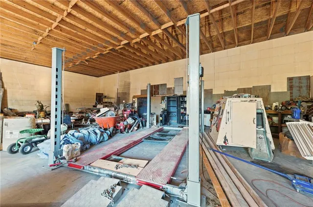 $345,000 | 2301 Charles Street, St. Joseph, MO 64501