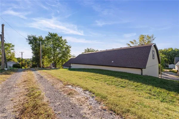 $280,000 | 2301 Charles Street, St. Joseph, MO 64501