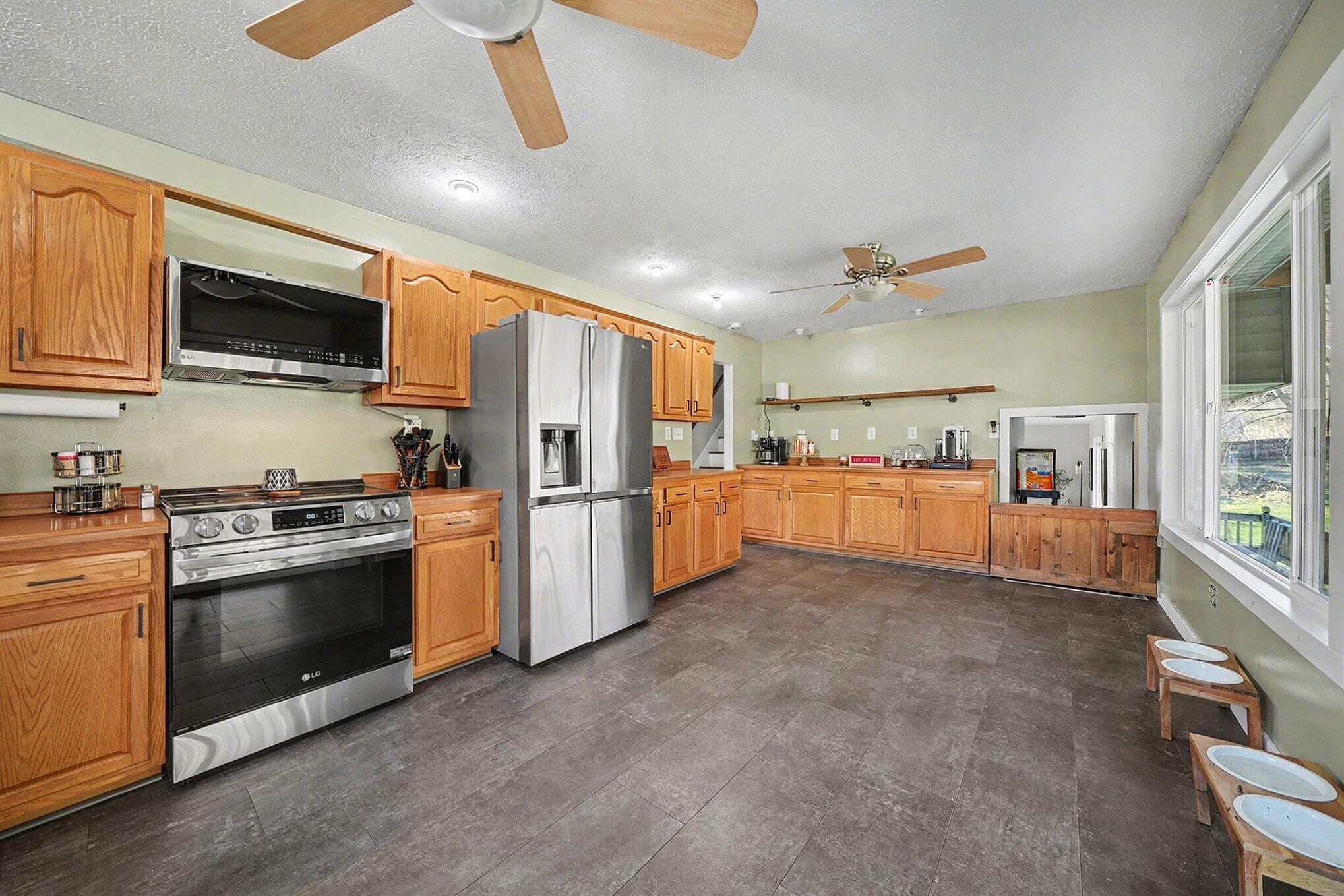 14534 Main Street Buchanan, MI 49107 - Photo 12 of 32 009_file_4155