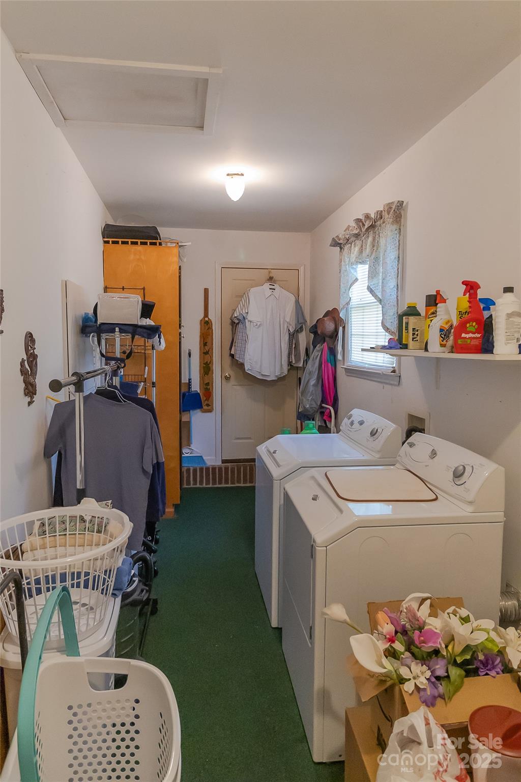 535 Holly Ridge Road Grover, NC 28073 - Photo 16 of 40 a utility room with dryer and washer