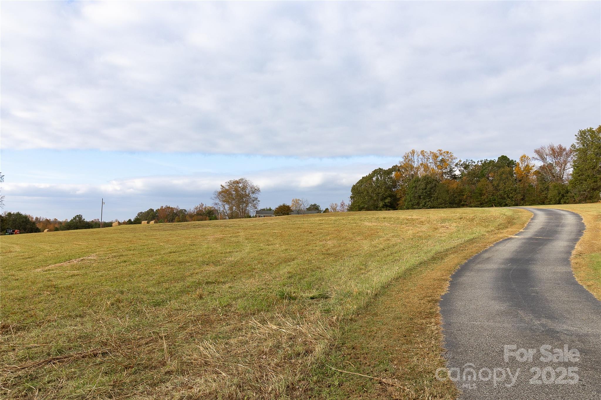 535 Holly Ridge Road Grover, NC 28073 - Photo 39 of 40 a view of an ocean and beach