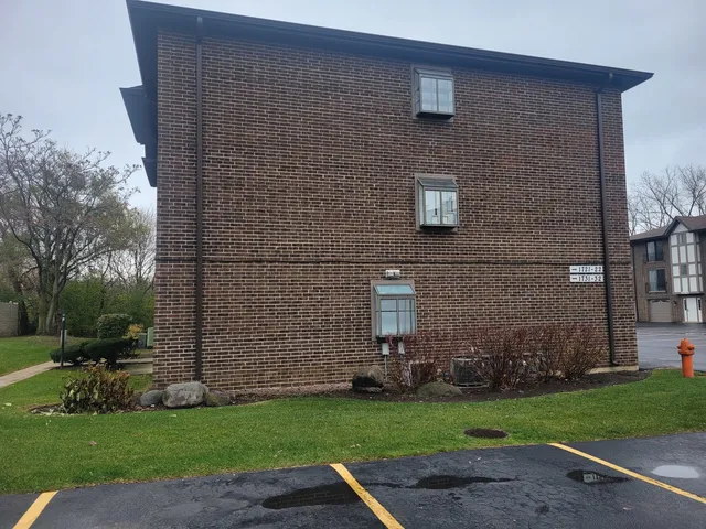 $1,400 | 1721 South Washington Street, Unit 1721, Naperville, IL 60565