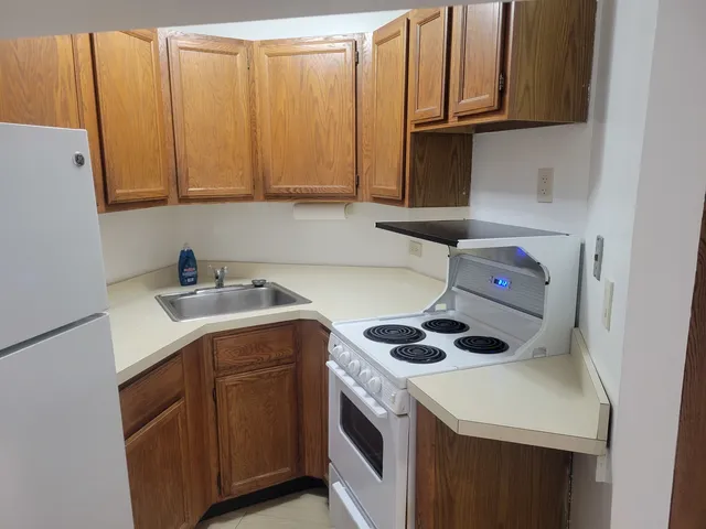 $1,400 | 1721 South Washington Street, Unit 1721, Naperville, IL 60565