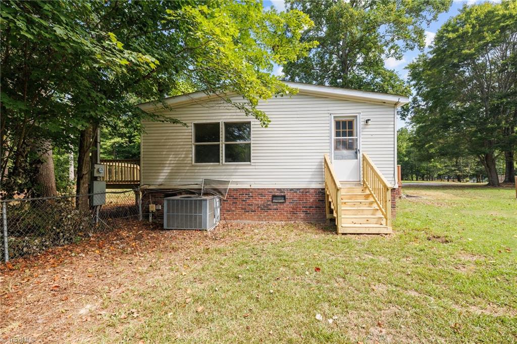 565 Mount Shepherd Rd Extension Asheboro, NC 27205 - Photo 29 of 43 Gallery Image 29