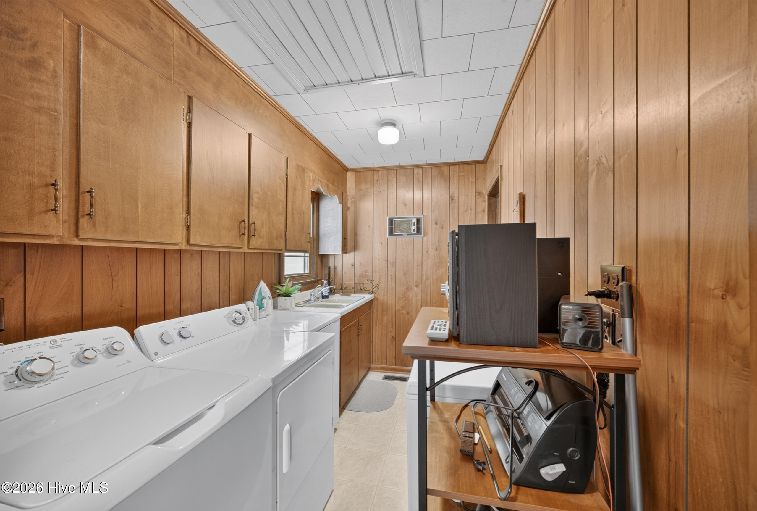 408 Rocky Hock Creek Road Edenton, NC 27932 - Photo 29 of 56 Washer, Dryer & Freezer convey's