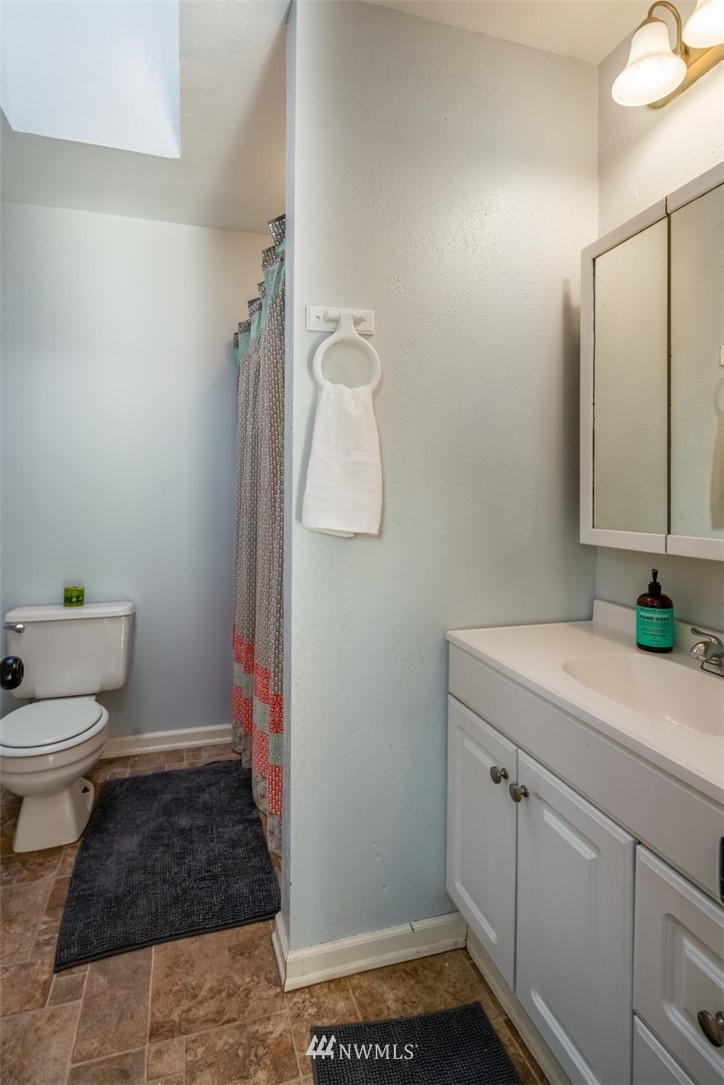 10920 Southeast 181st Street Renton, WA 98055 - Photo 10 of 15 Gallery Image 10