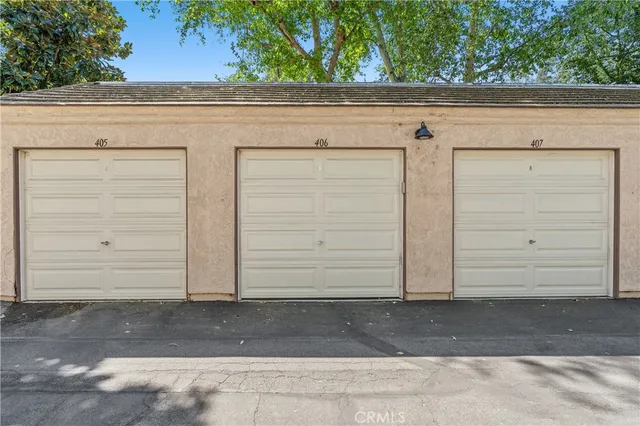 $2,400 | 600 Central, Unit 406, Riverside, CA 92507