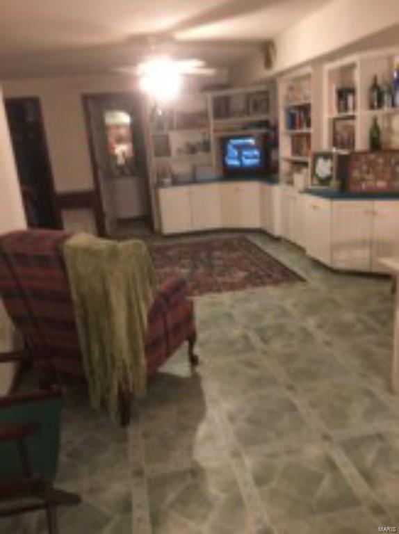 339 Radcliff Road Shiloh, IL 62221 - Photo 3 of 15