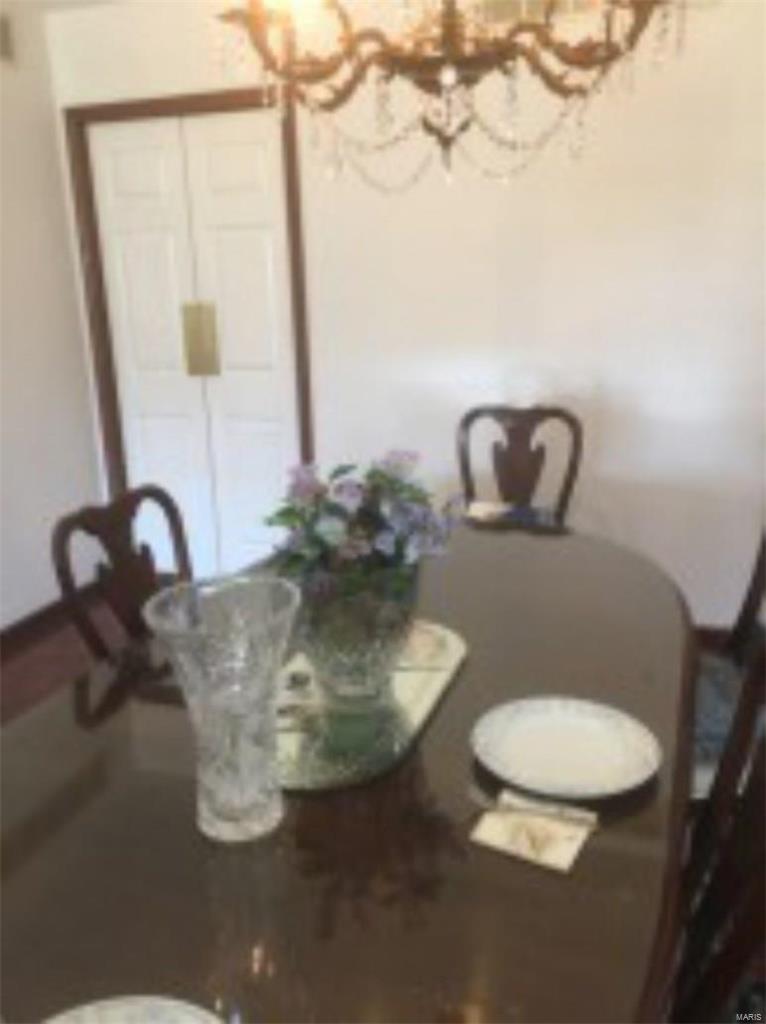 339 Radcliff Road Shiloh, IL 62221 - Photo 4 of 15