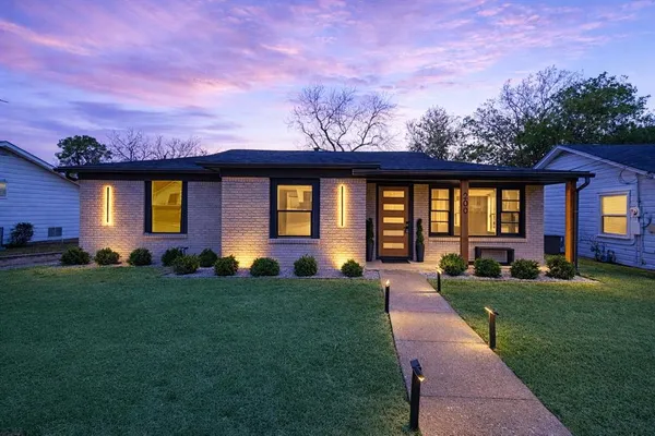 $379,000 | 200 Westfork Drive, Fort Worth, TX 76114