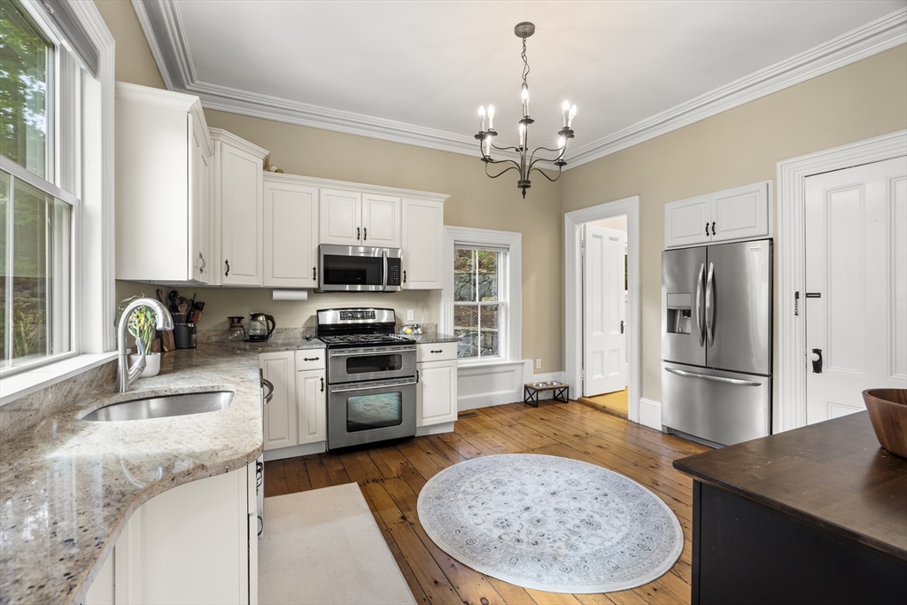 11 Clark Road Andover, MA 01810 - Photo 17 of 38 Gallery Image 17