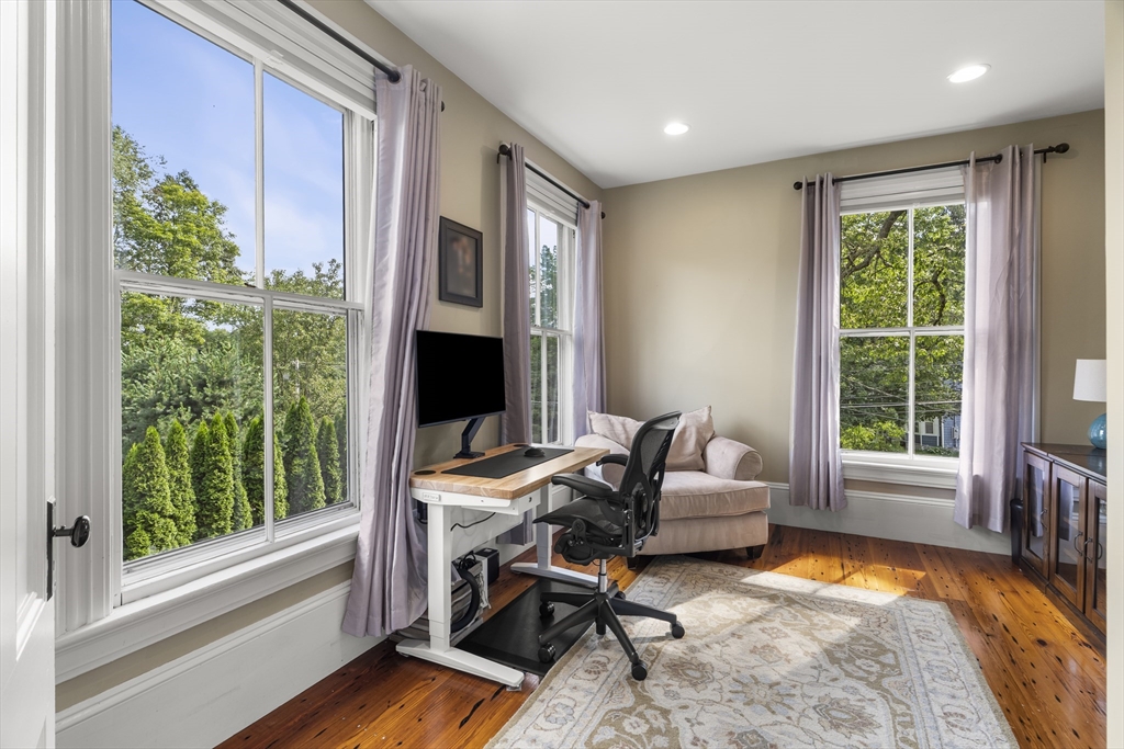 11 Clark Road Andover, MA 01810 - Photo 36 of 38 Gallery Image 36