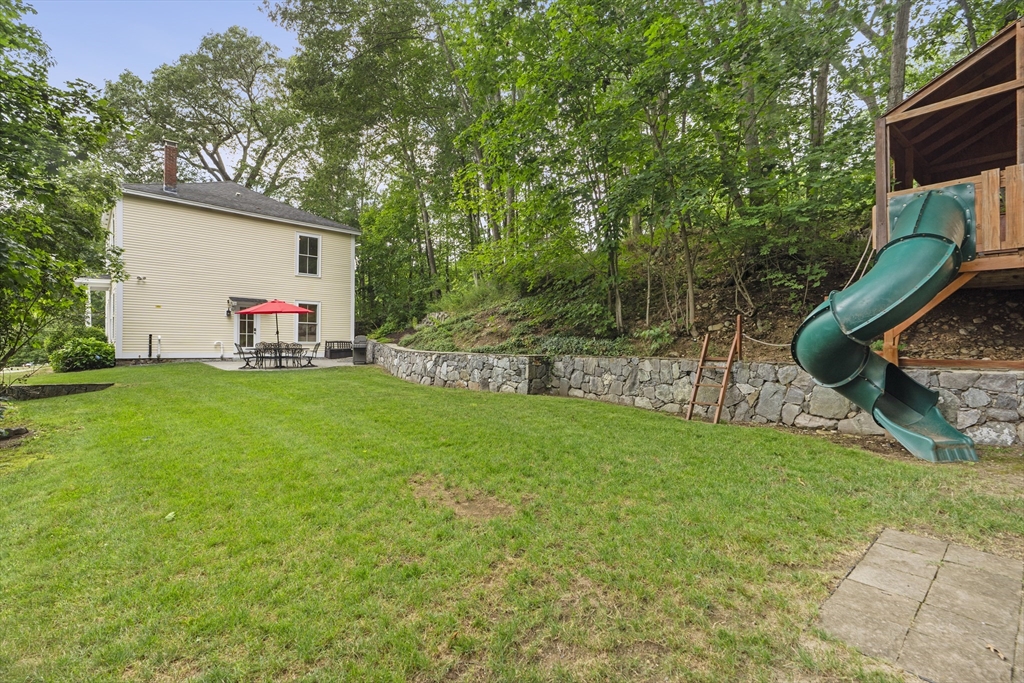 11 Clark Road Andover, MA 01810 - Photo 5 of 38 Gallery Image 5