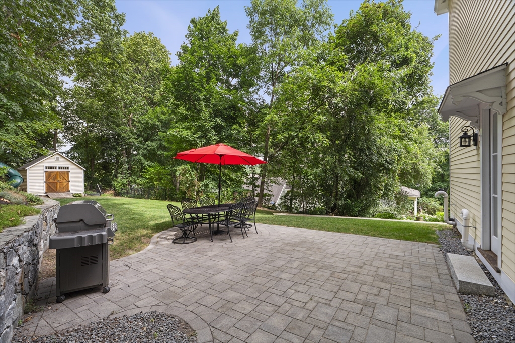 11 Clark Road Andover, MA 01810 - Photo 6 of 38 Gallery Image 6