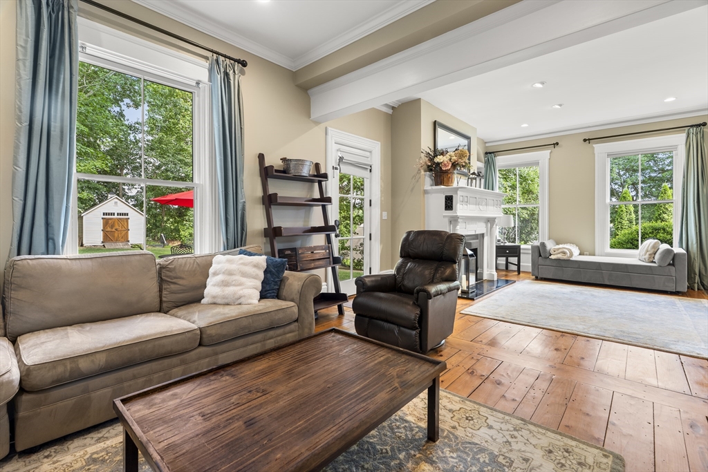 11 Clark Road Andover, MA 01810 - Photo 9 of 38 Gallery Image 9