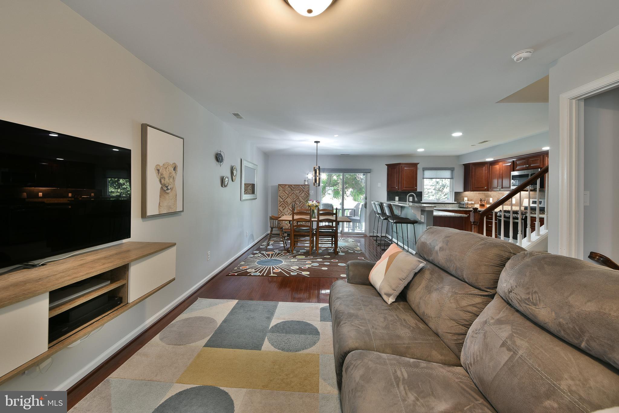 400 North York Road, Unit C Hatboro, PA 19040 - Photo 10 of 38 Family Room