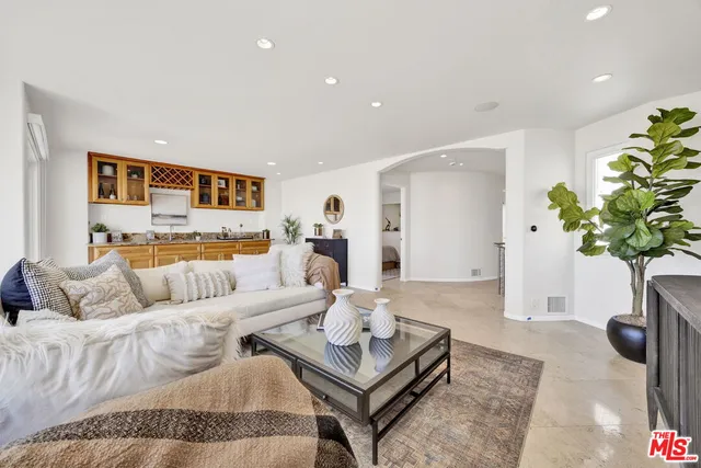 $4,795,000 | 7019 East Seaside Walk, Long Beach, CA 90803