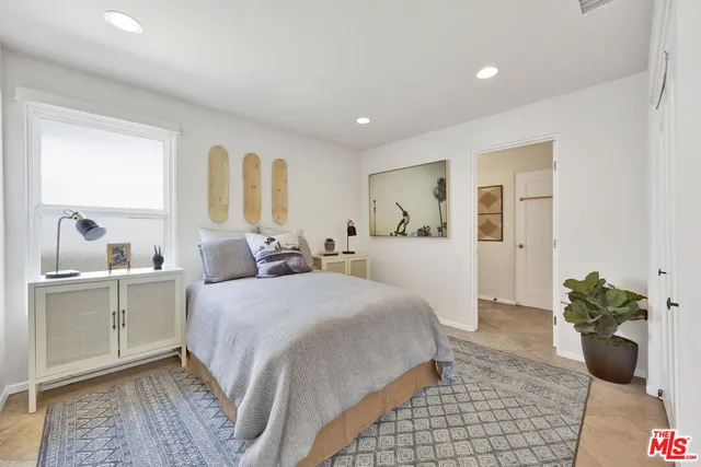 $4,795,000 | 7019 East Seaside Walk, Long Beach, CA 90803