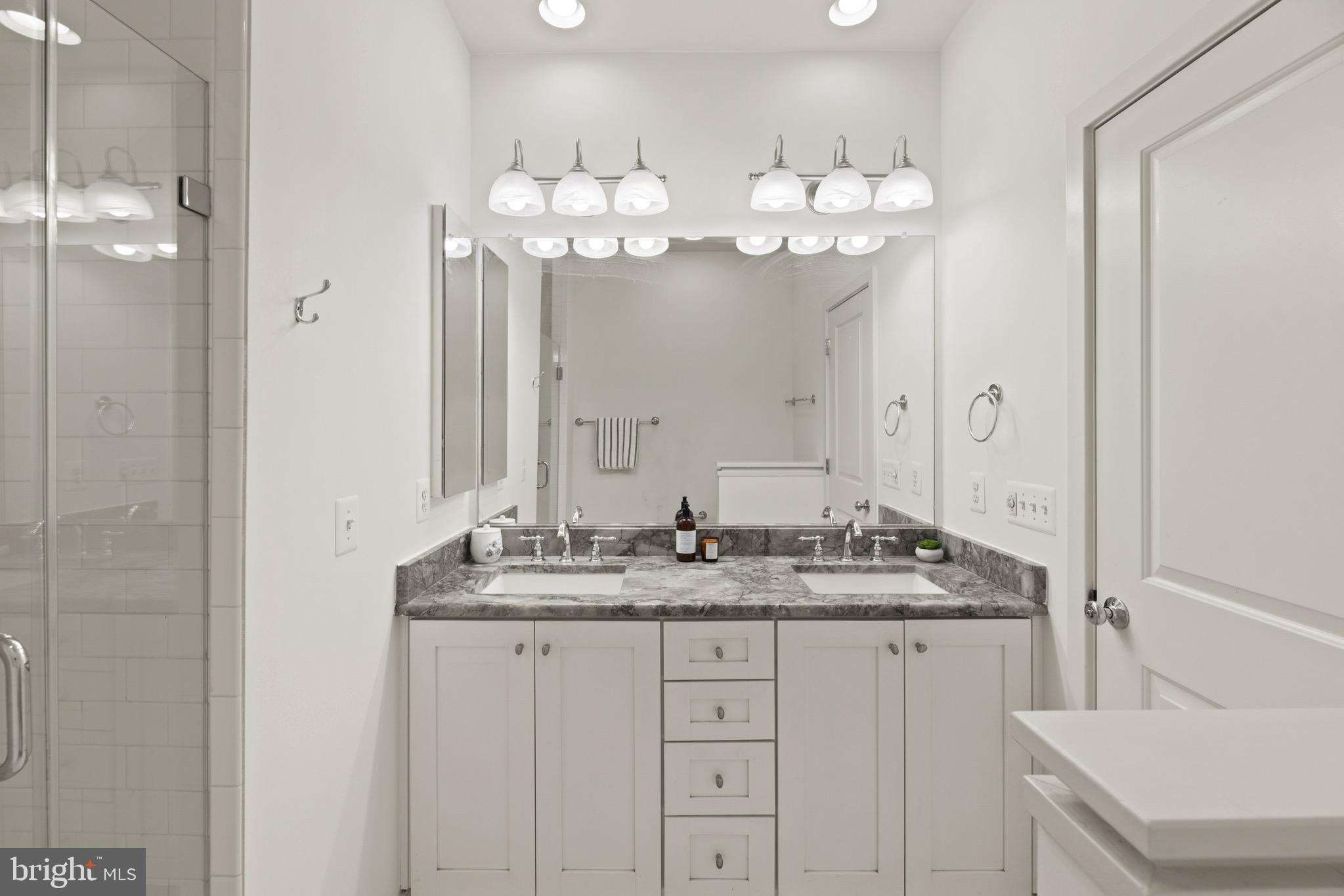 1019 3rd Place Southeast Washington, DC 20003 - Photo 12 of 32