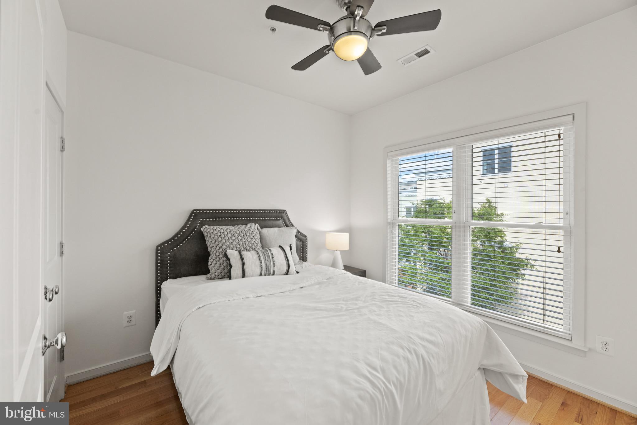 1019 3rd Place Southeast Washington, DC 20003 - Photo 15 of 32